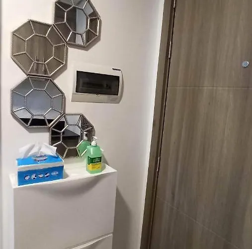 Apartment Cozy 1br With Netflix & Balcony Pool View