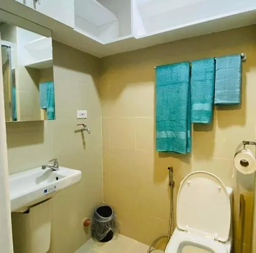 Apartment Cozy 1br With Netflix & Balcony Pool View