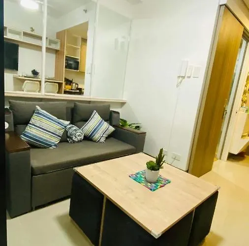 Apartment Cozy 1br With Netflix & Balcony Pool View Manila