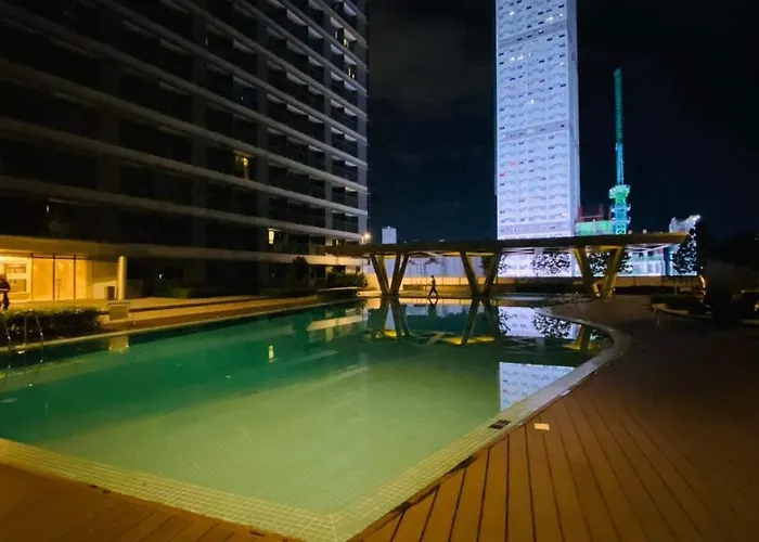 Cozy 1br With Netflix & Balcony Pool View * Manila