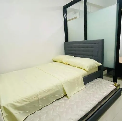 Cozy 1br With Netflix & Balcony Pool View Apartment *